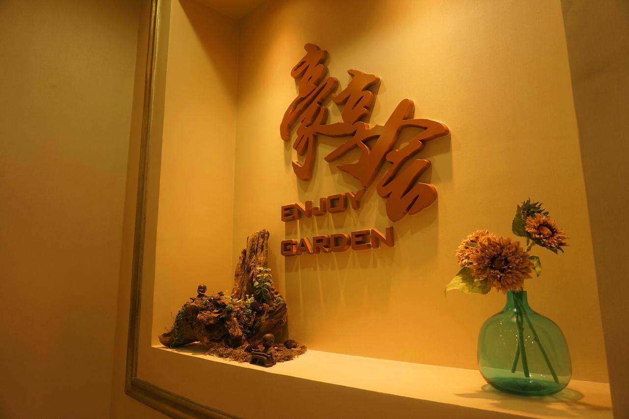 Howard Johnson Flower City Hotel Kunming Dış mekan fotoğraf
