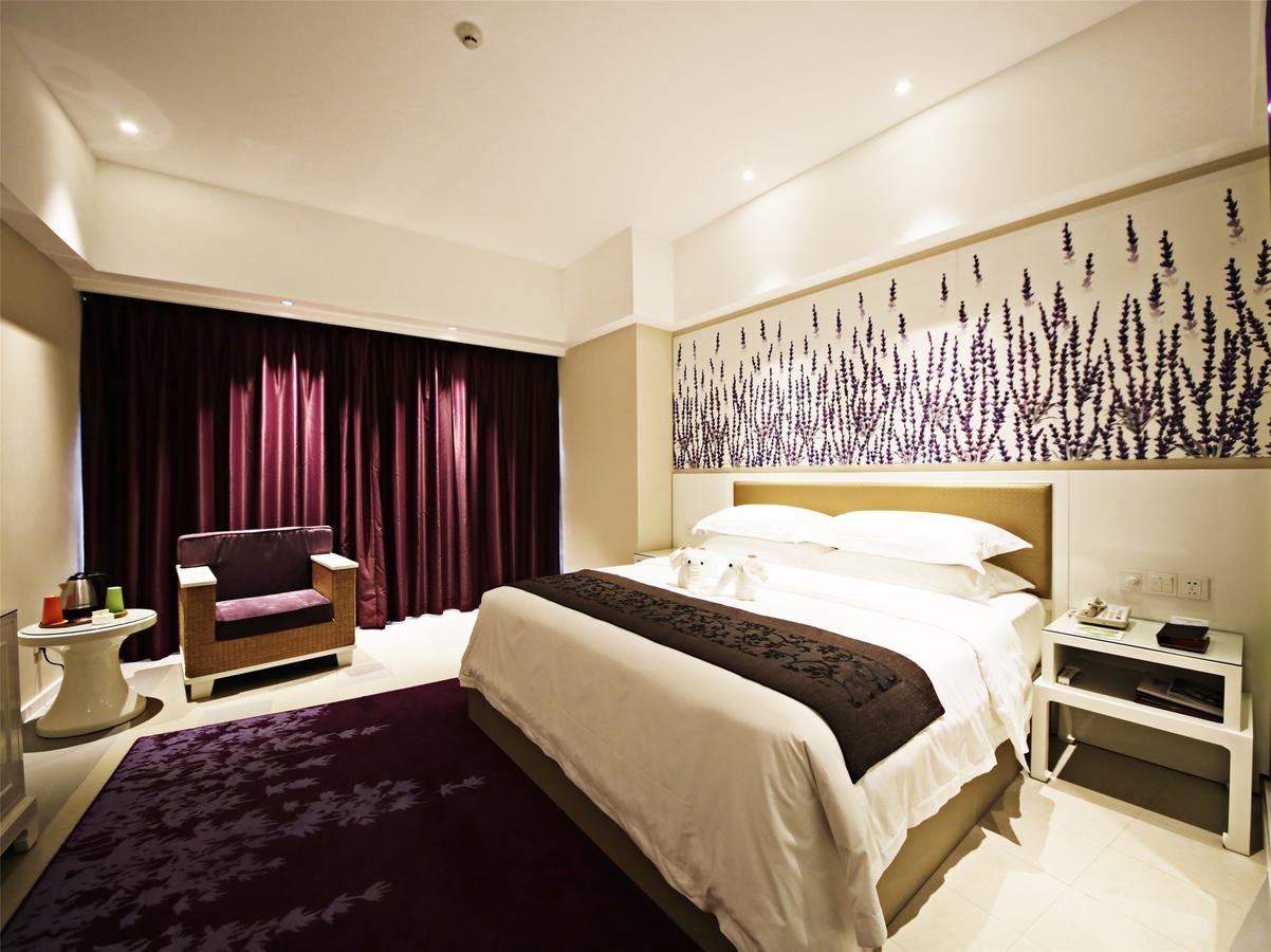 Howard Johnson Flower City Hotel Kunming Dış mekan fotoğraf